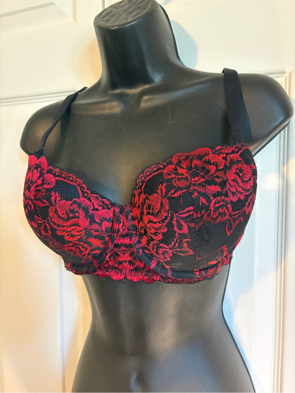 La Senza So Free Black & Red Lace Balconette Bra - Women Intimates